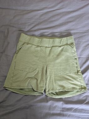 Torrid Light Green Women's Casual Knit Shorts - Size 0 (Large)